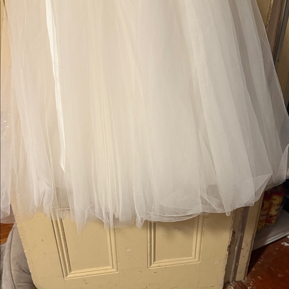 David's Bridal White Lace and Tulle Kids Dress - Picture 5 of 6
